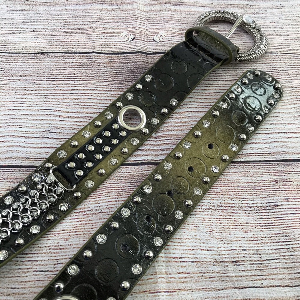 Blinged Out Ombré Patent Belt - Picture 10 of 14